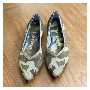 Rothy's point Green and Brown Camouflage Flats 8.5W